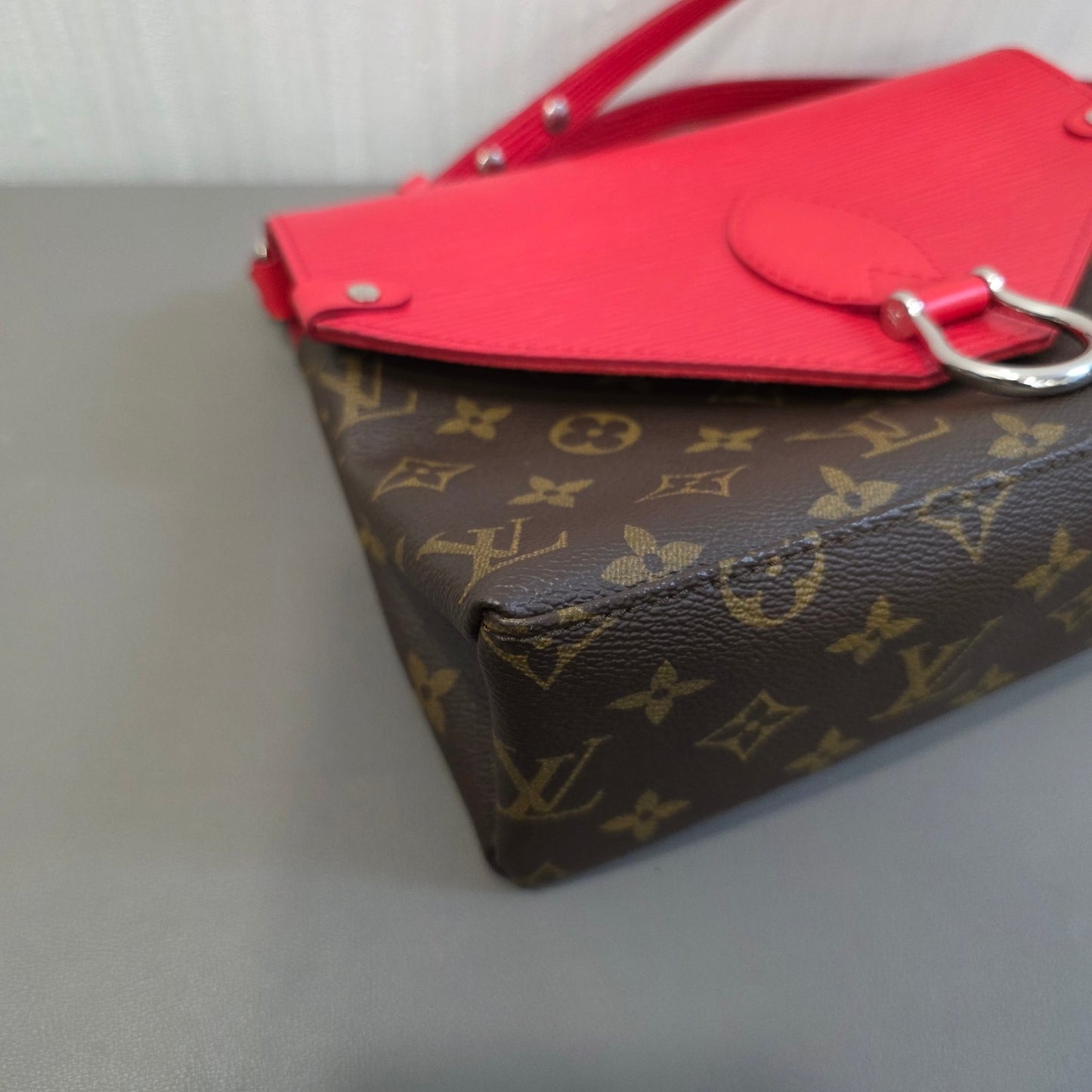 Louis Vuitton Monogram x Epi Leather Flap Shoulder Bag (Pre-Owned)
