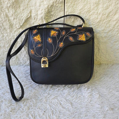 Gucci Floral Appliqué Leather Shoulder Bag (Pre-Owned)