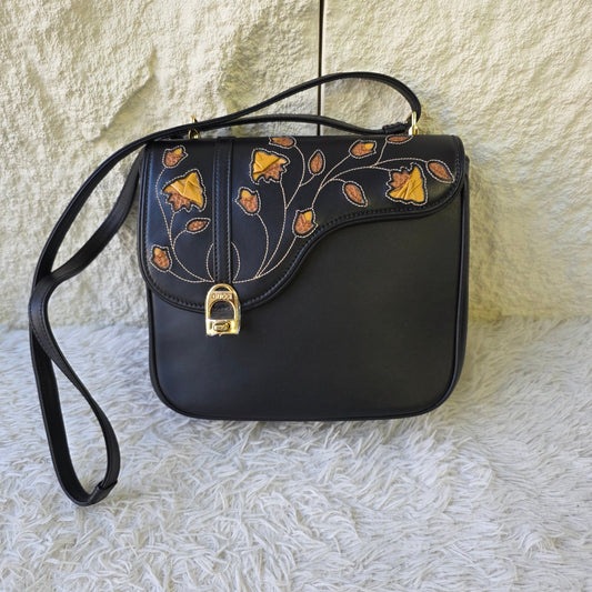 Gucci Floral Appliqué Leather Shoulder Bag (Pre-Owned)