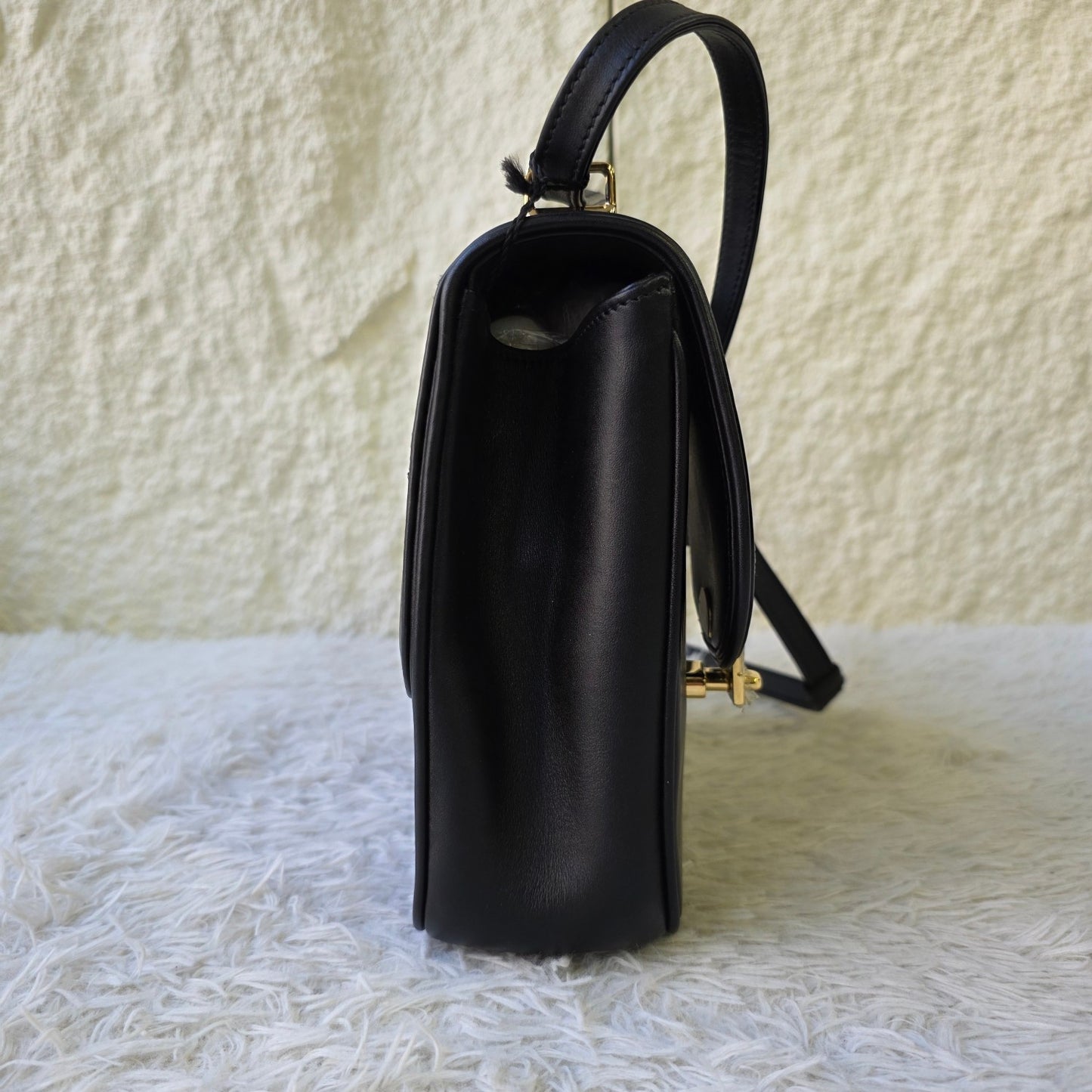 Gucci Floral Appliqué Leather Shoulder Bag (Pre-Owned)