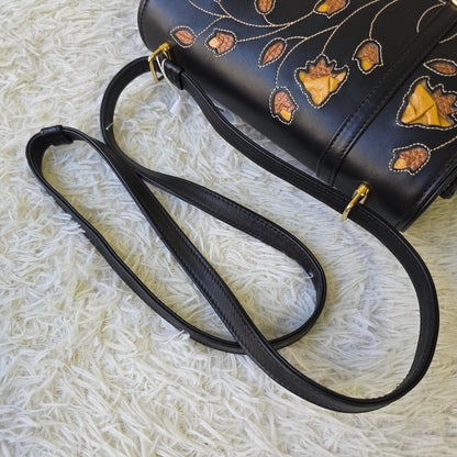 Gucci Floral Appliqué Leather Shoulder Bag (Pre-Owned)