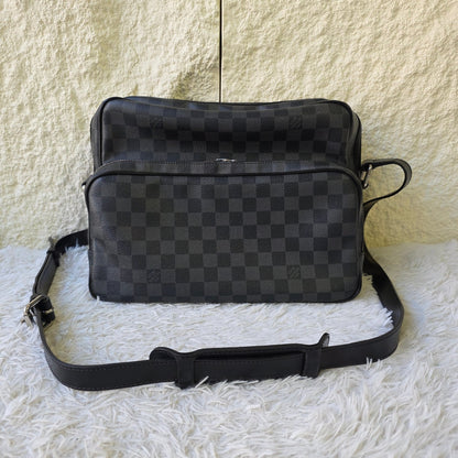 Louis Vuitton Damier Graphite Shoulder Bag (Pre-Owned)