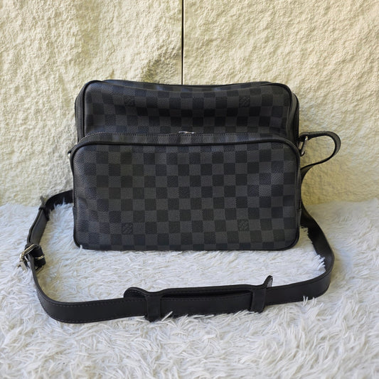 Louis Vuitton Damier Graphite Shoulder Bag (Pre-Owned)