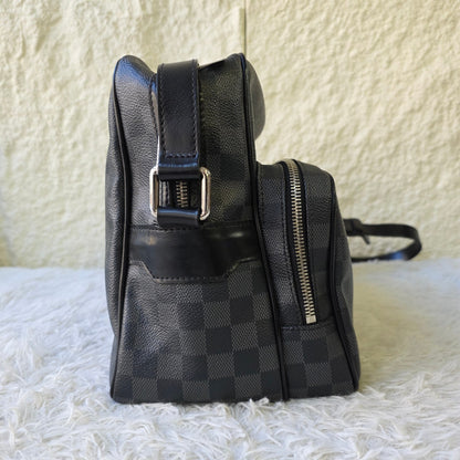 Louis Vuitton Damier Graphite Shoulder Bag (Pre-Owned)