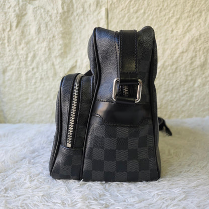 Louis Vuitton Damier Graphite Shoulder Bag (Pre-Owned)