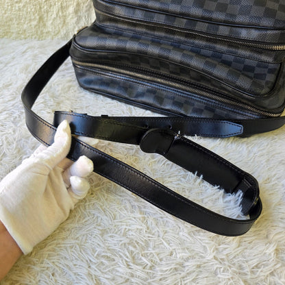 Louis Vuitton Damier Graphite Shoulder Bag (Pre-Owned)