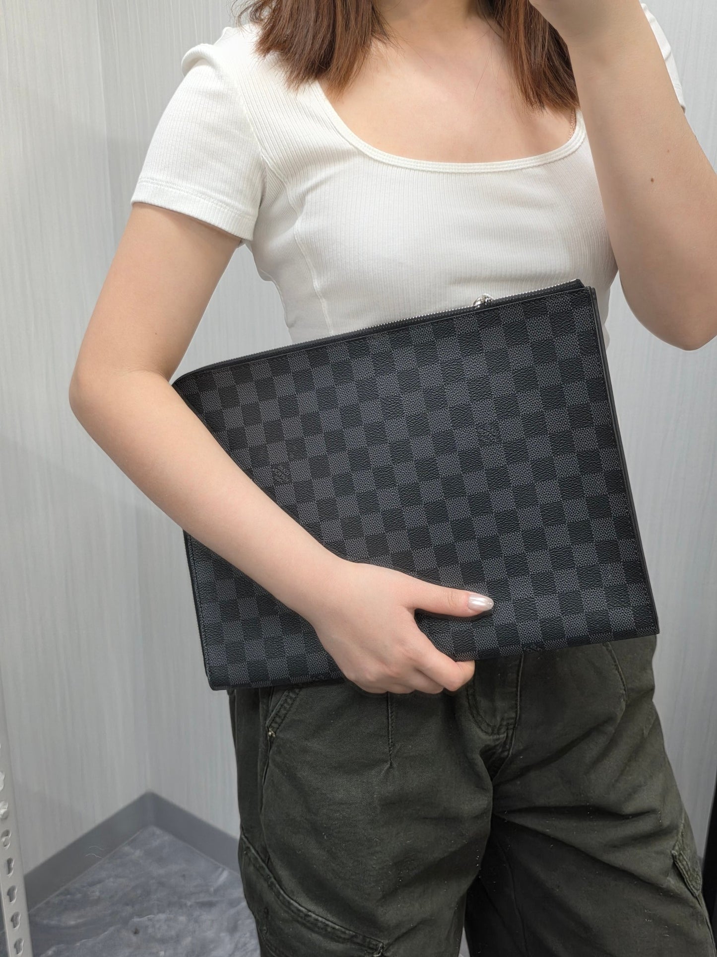 Louis Vuitton Damier Graphite Pochette Jour GM (Pre-Owned)