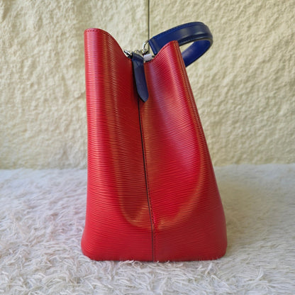 Louis Vuitton Epi NeoNoe BB Bi-Color Shoulder Bag (Pre-Owned)