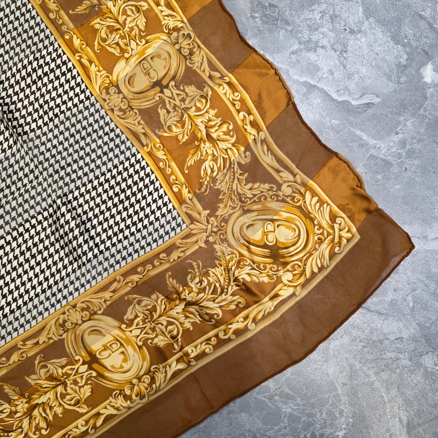 Christian Dior Houndstooth Baroque Border Scarf (Pre-Owned)