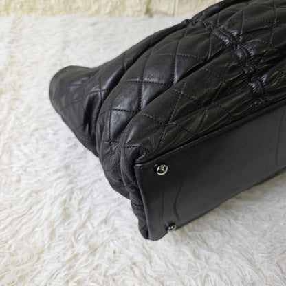Chanel Quilted Chain Shoulder Tote Bag (Pre-Owned)