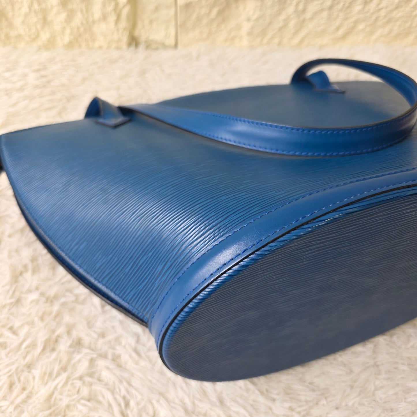 Louis Vuitton Saint Jacques Epi Leather Shoulder Bag (Pre-Owned)
