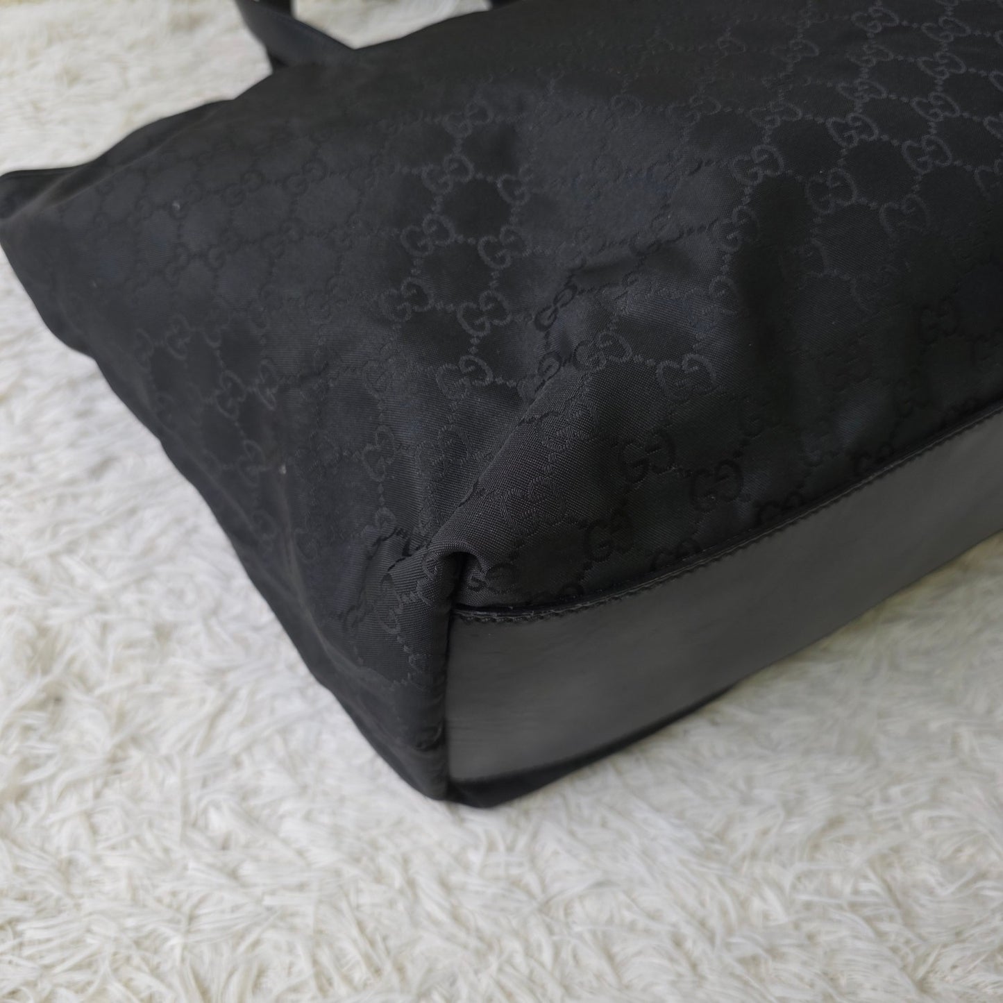Gucci GG Nylon Tote Bag (Pre-Owned)