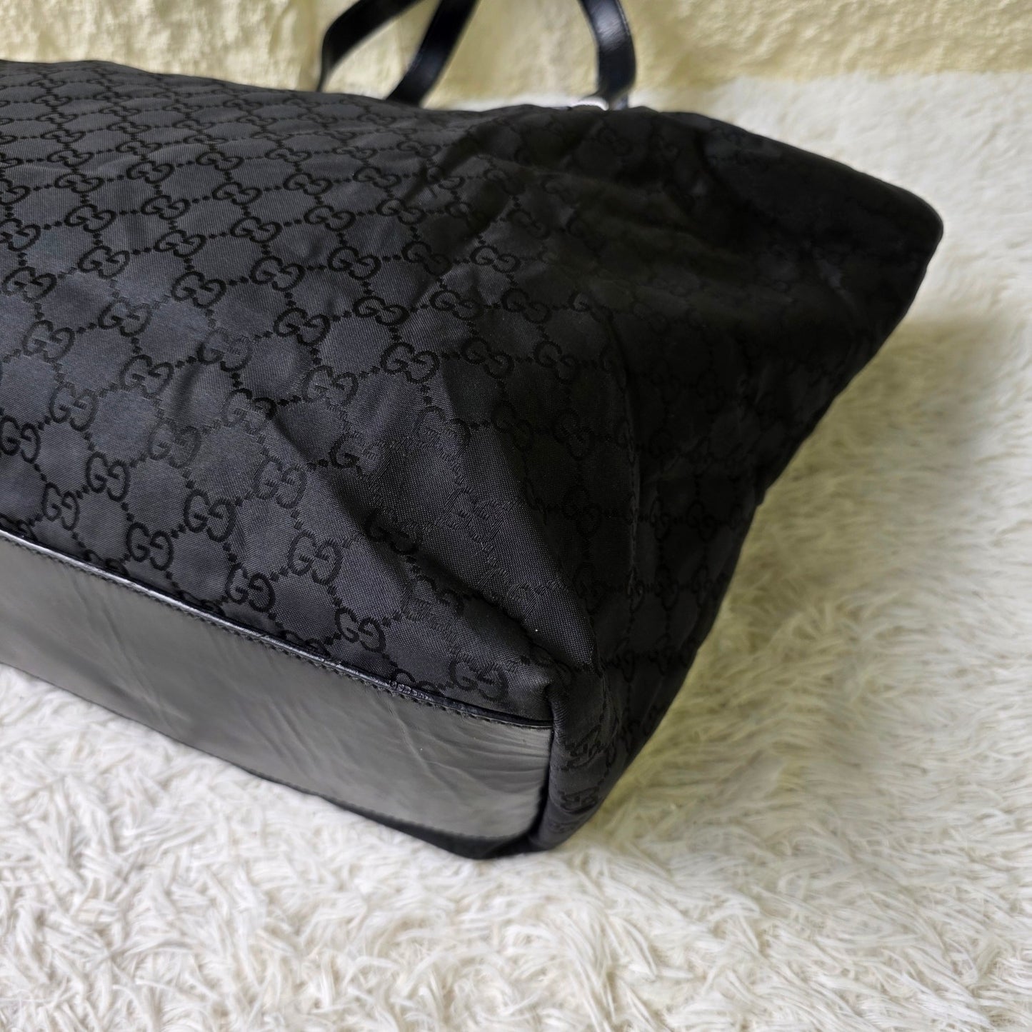 Gucci GG Nylon Tote Bag (Pre-Owned)