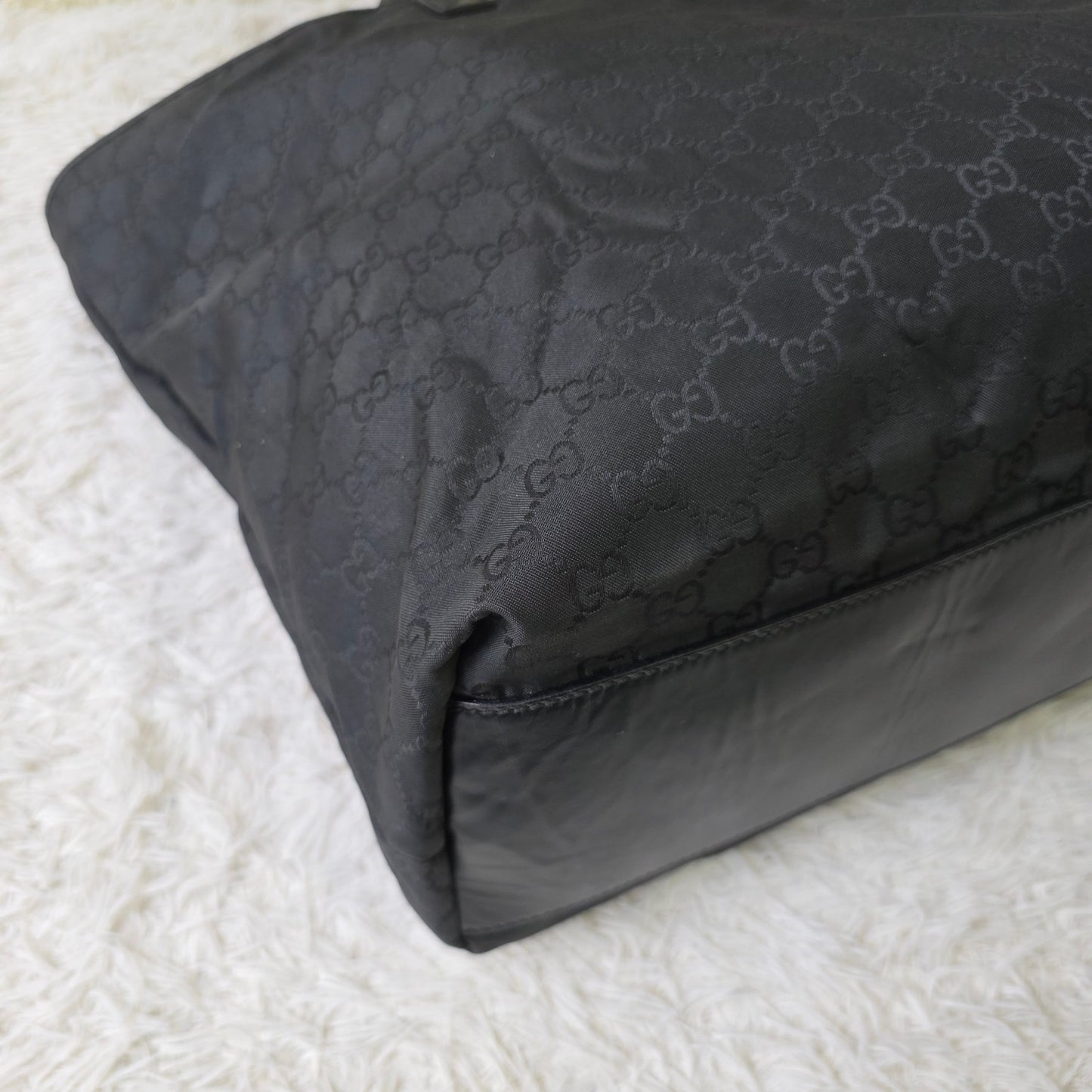 Gucci GG Nylon Tote Bag (Pre-Owned)