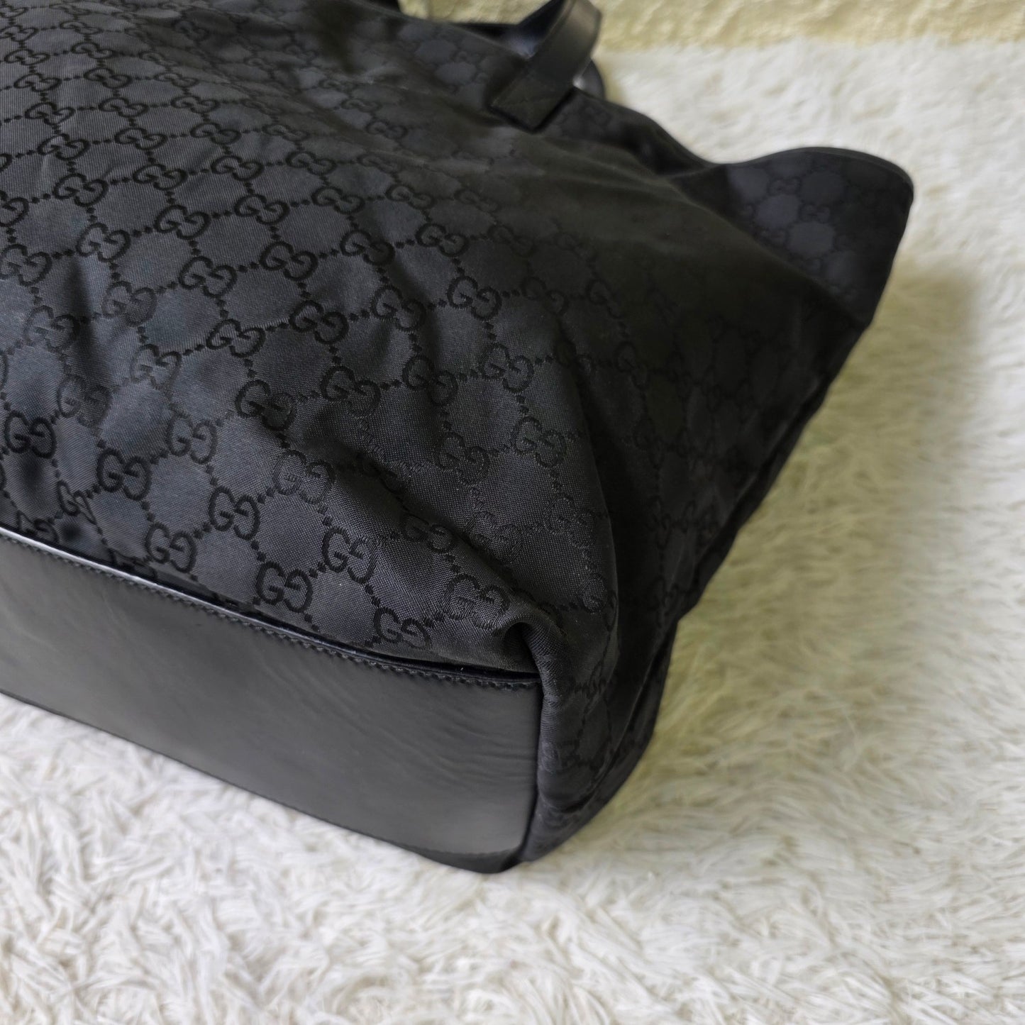 Gucci GG Nylon Tote Bag (Pre-Owned)