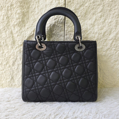 DIOR Lady Dior Medium Cannage Lambskin Black (Pre-Owned)