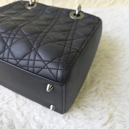 DIOR Lady Dior Medium Cannage Lambskin Black (Pre-Owned)