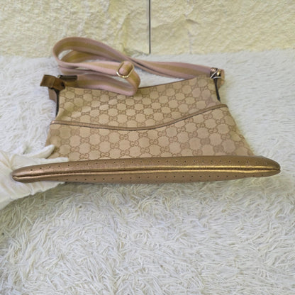 Gucci GG Canvas Shoulder Bag Beige (Pre-owned)