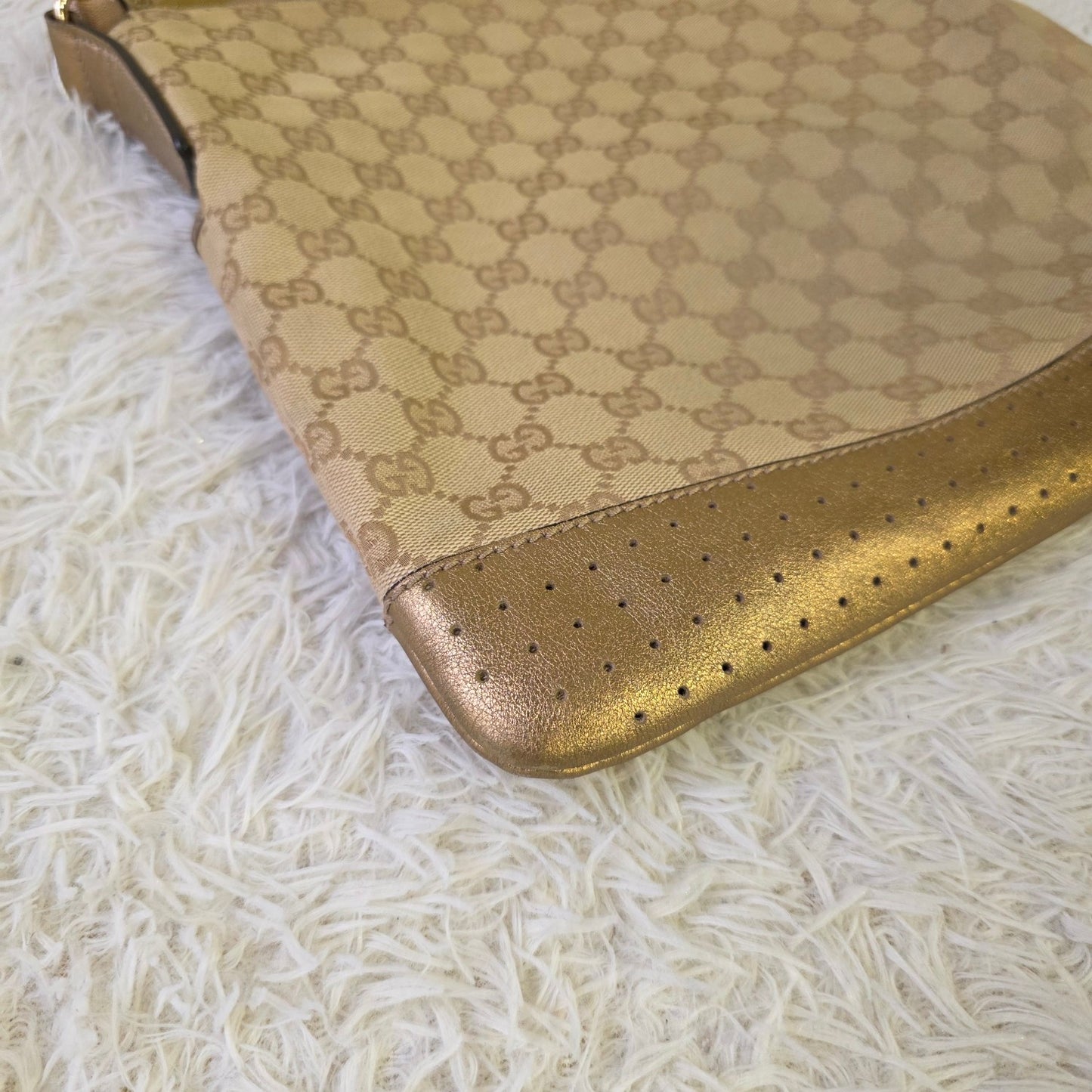 Gucci GG Canvas Shoulder Bag Beige (Pre-owned)