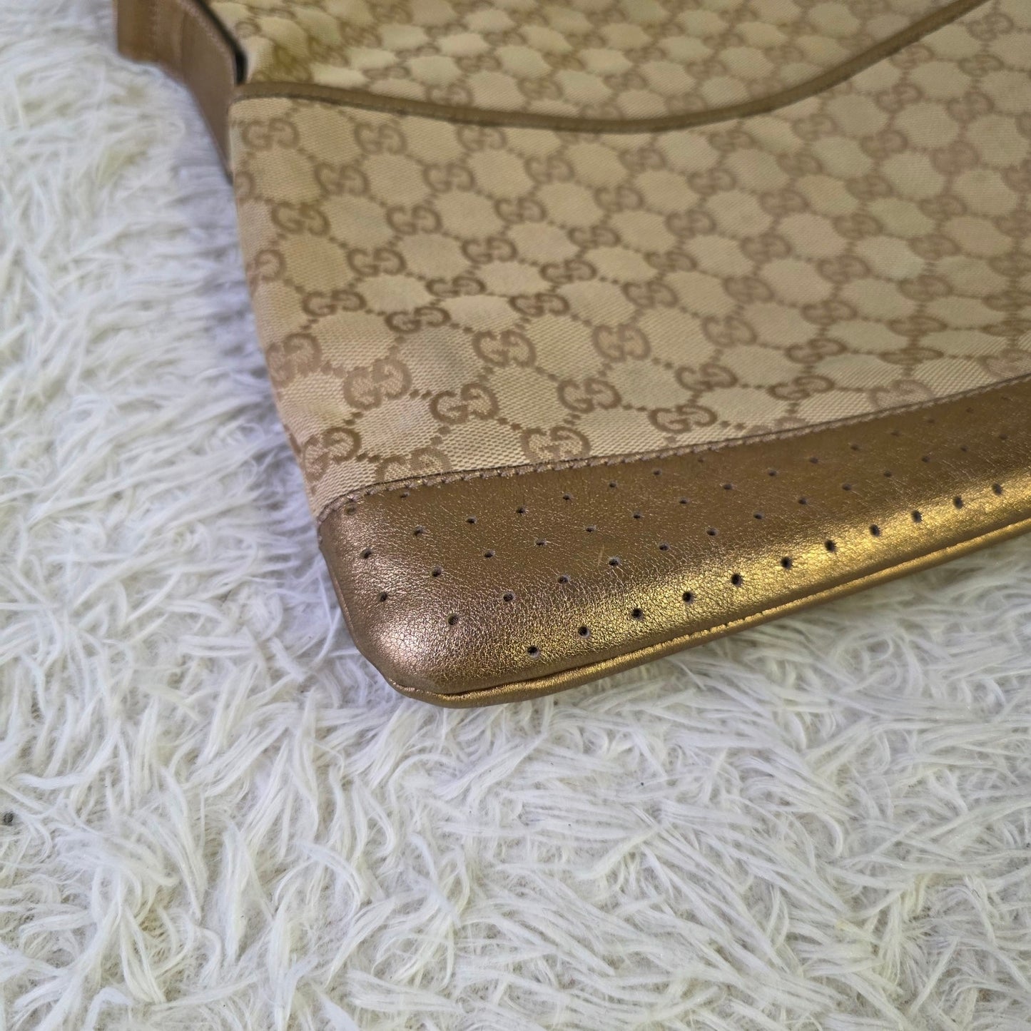 Gucci GG Canvas Shoulder Bag Beige (Pre-owned)
