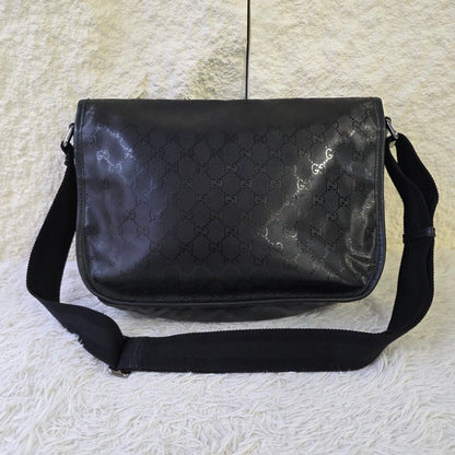 Gucci Messenger Bag (Pre-Owned)