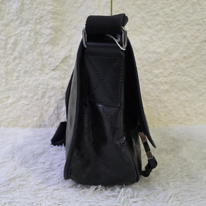 Gucci Messenger Bag (Pre-Owned)