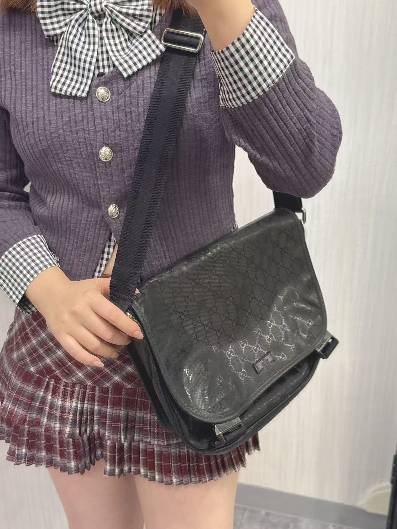 Gucci Messenger Bag (Pre-Owned)