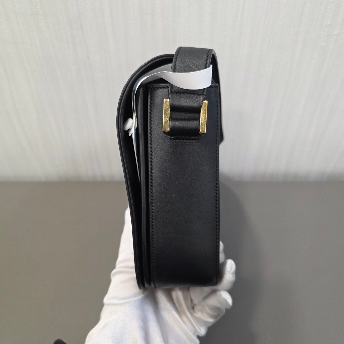 Saint Laurent Cassandra Leather Shoulder Bag (Pre-Owned)