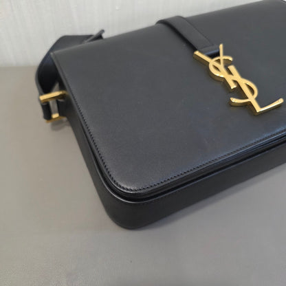 Saint Laurent Cassandra Leather Shoulder Bag (Pre-Owned)