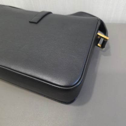Saint Laurent Cassandra Leather Shoulder Bag (Pre-Owned)