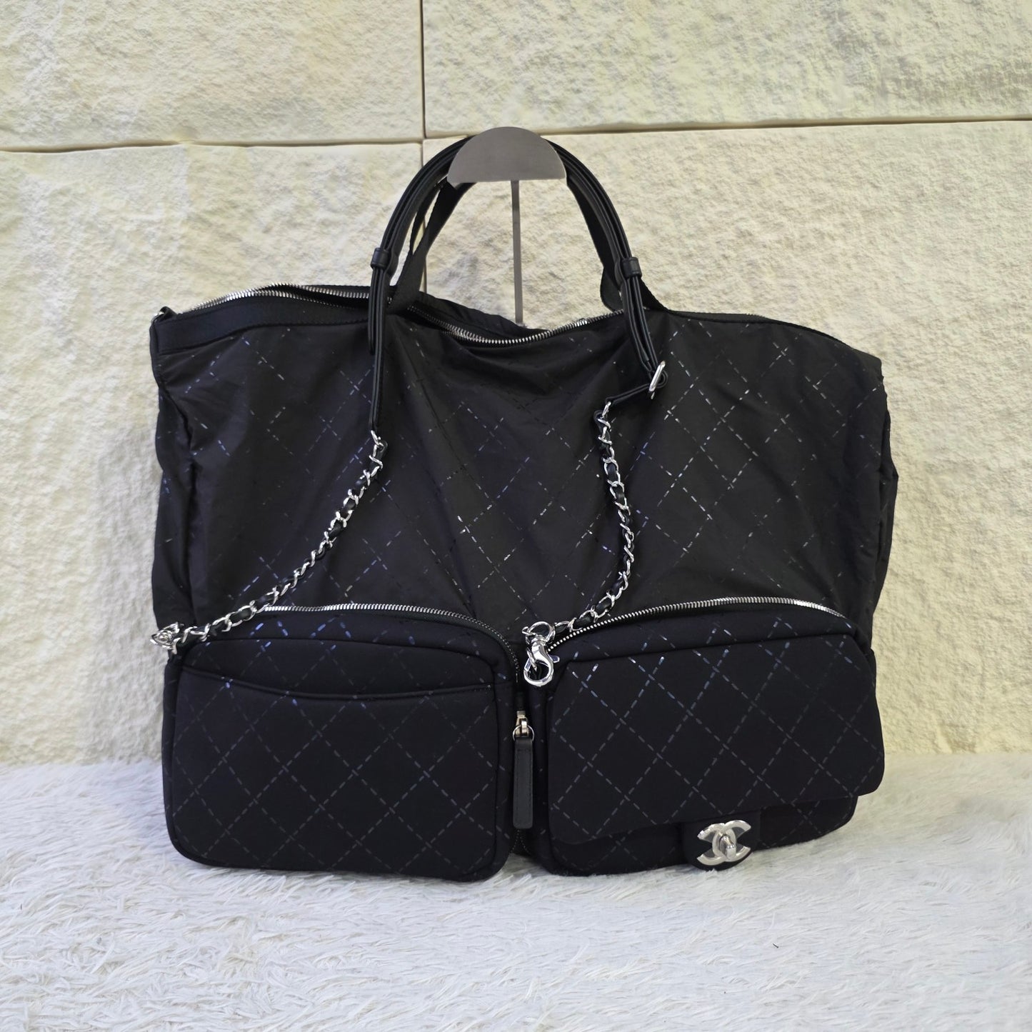 Chanel Quilted 2Way Travel Shoulder Bag Set (Pre-Owned)