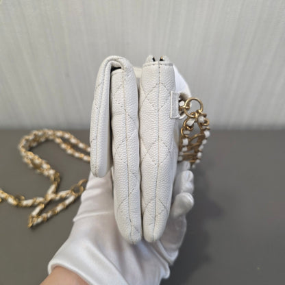 Chanel Classic Flap Quilted Chain Shoulder Bag (Pre-Owned)