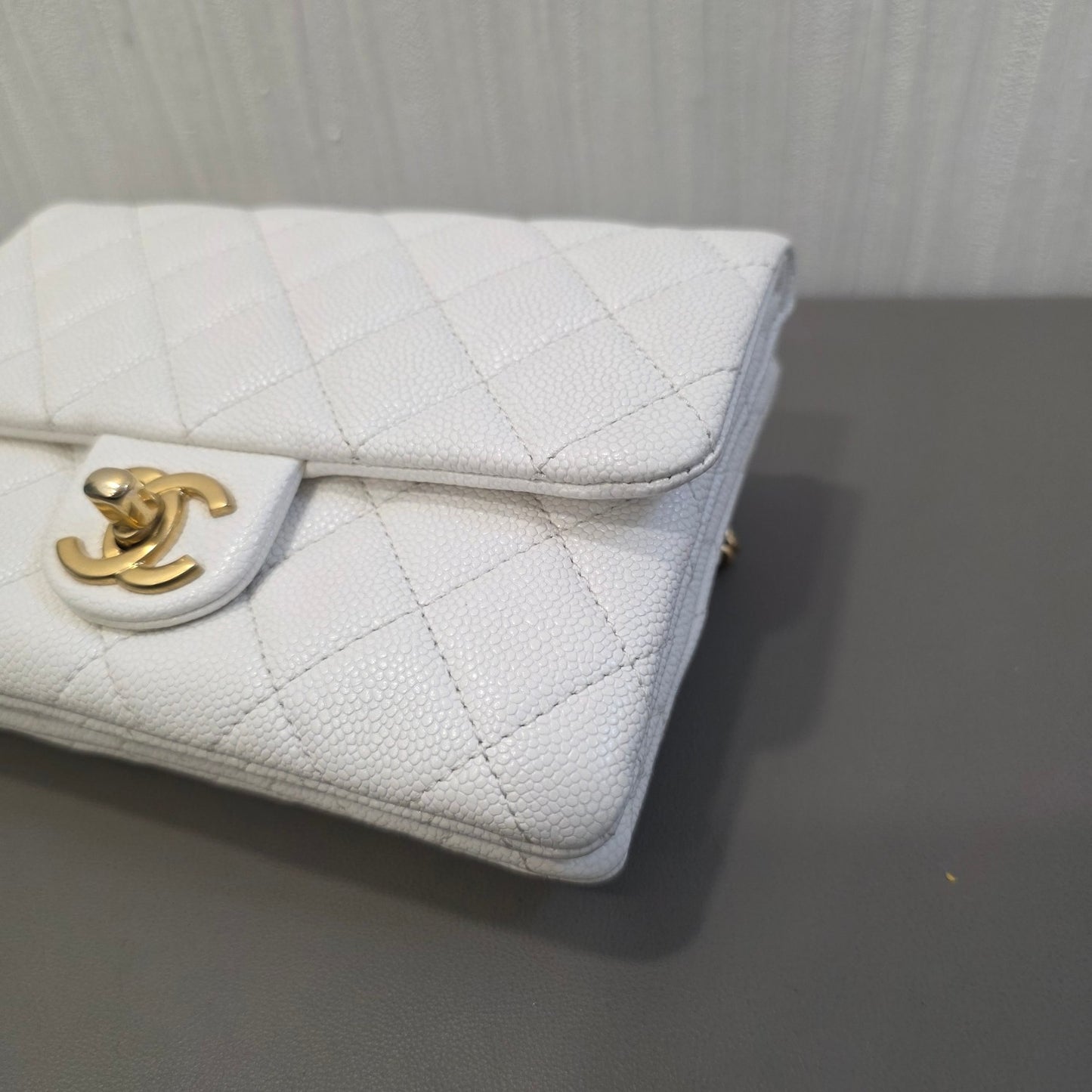 Chanel Classic Flap Quilted Chain Shoulder Bag (Pre-Owned)