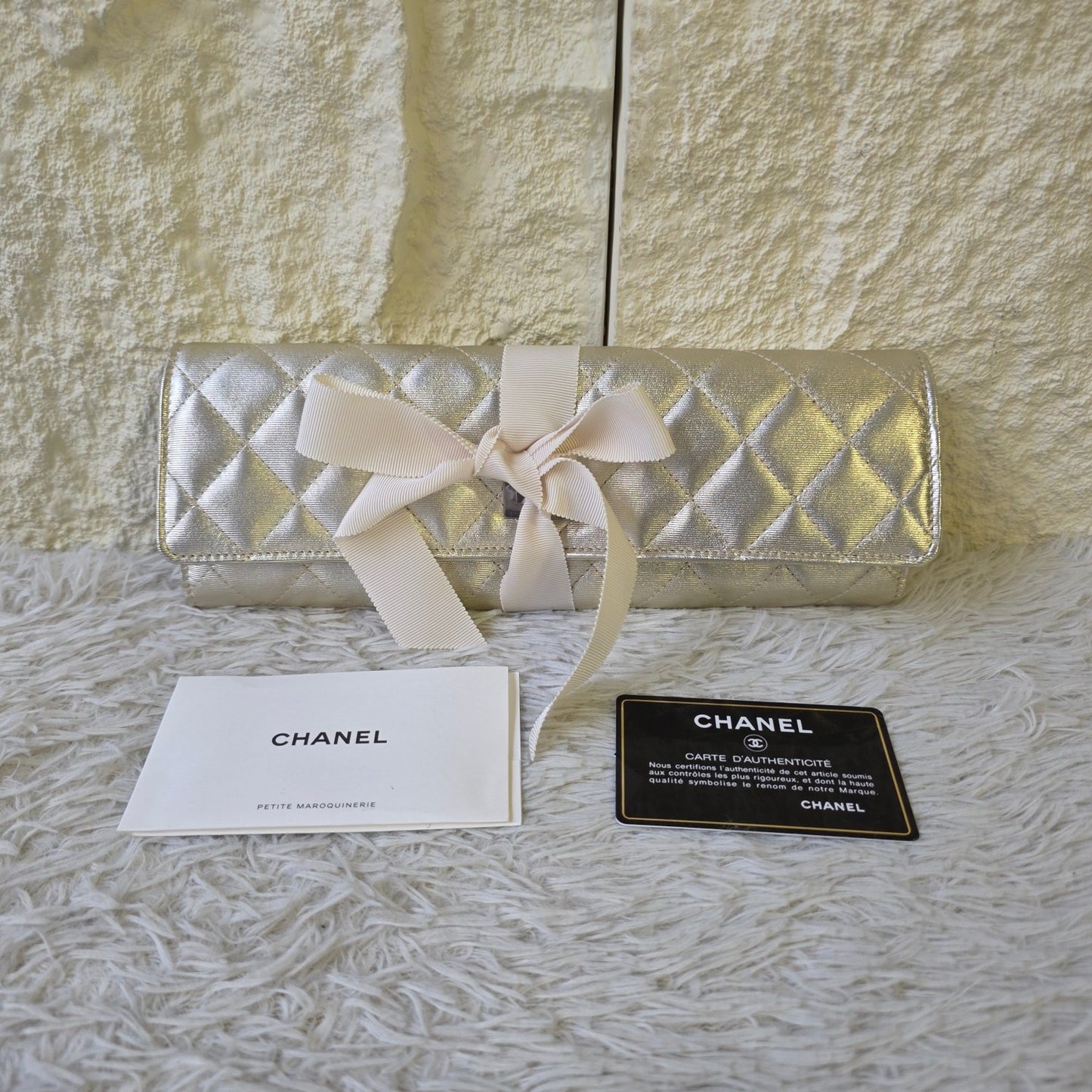 Chanel Quilted Ribbon Clutch Bag (Pre-Owned)
