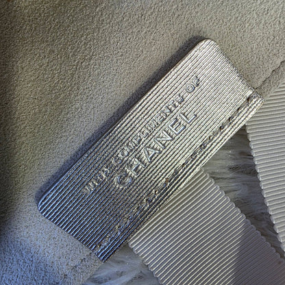 Chanel Quilted Ribbon Clutch Bag (Pre-Owned)