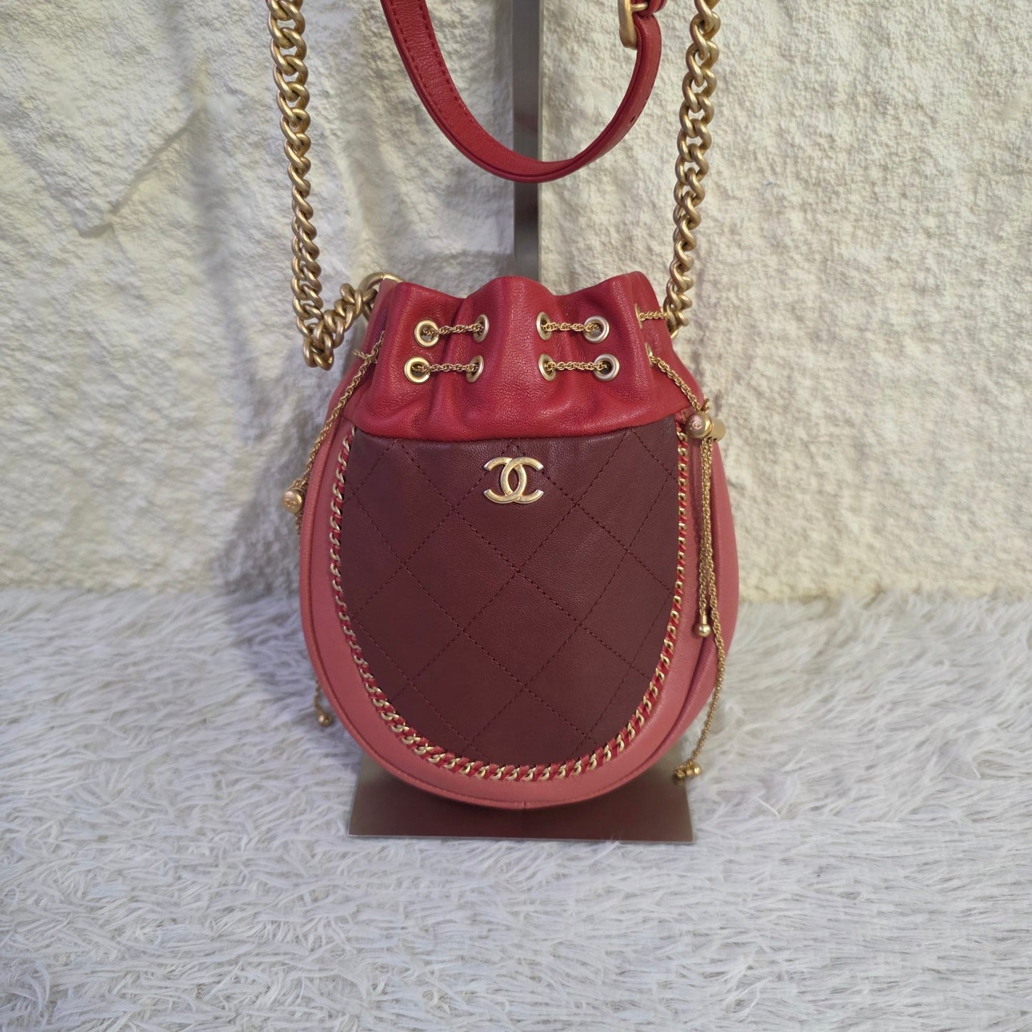 Chanel Quilted Chain Drawstring Bucket Bag (Pre-Owned)