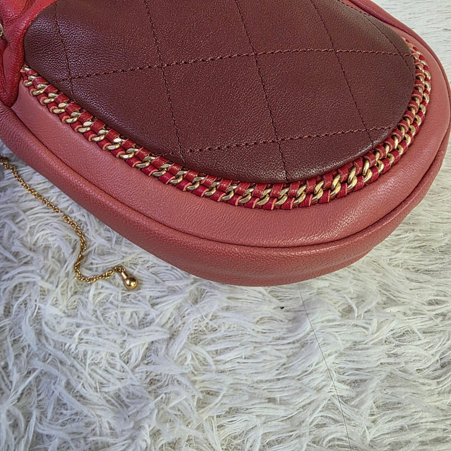 Chanel Quilted Chain Drawstring Bucket Bag (Pre-Owned)