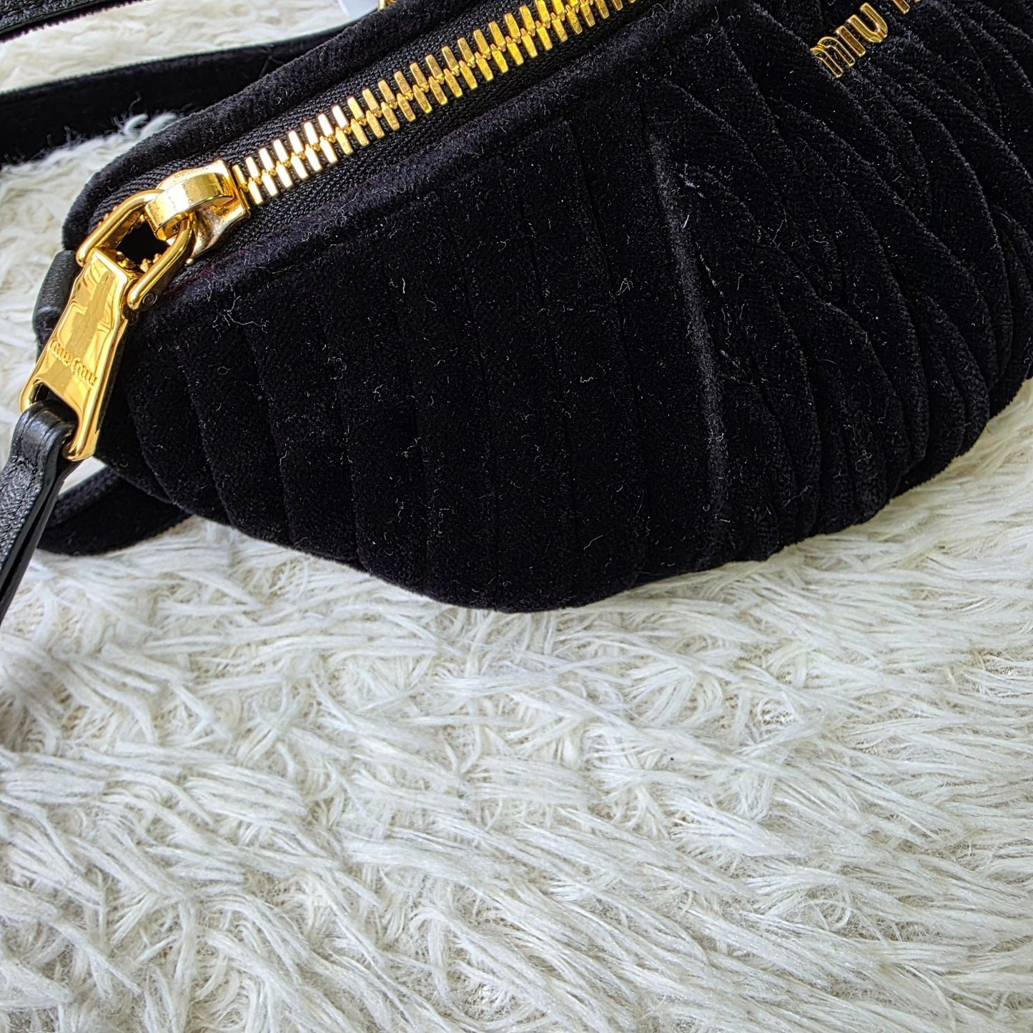 Miu Miu Velvet Chain Belt Bag (Pre-Owned)