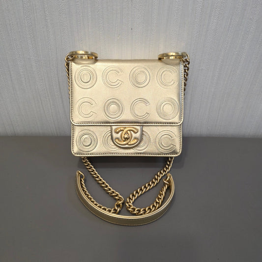 Chanel CC Logo Embossed Metallic Chain Shoulder Bag (Pre-Owned)