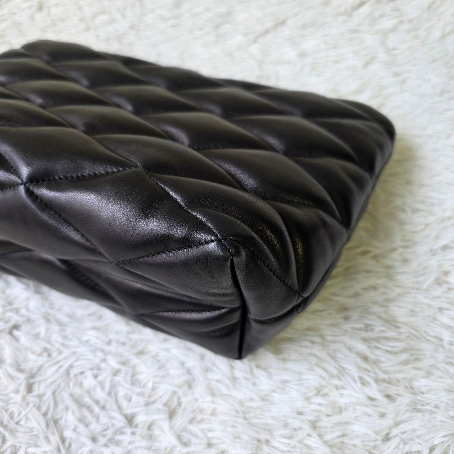 Saint Laurent Puffer Quilted Leather Pouch (Pre-Owned)