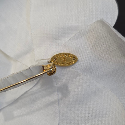 Chanel Camellia Fabric Brooch (Pre-Owned)