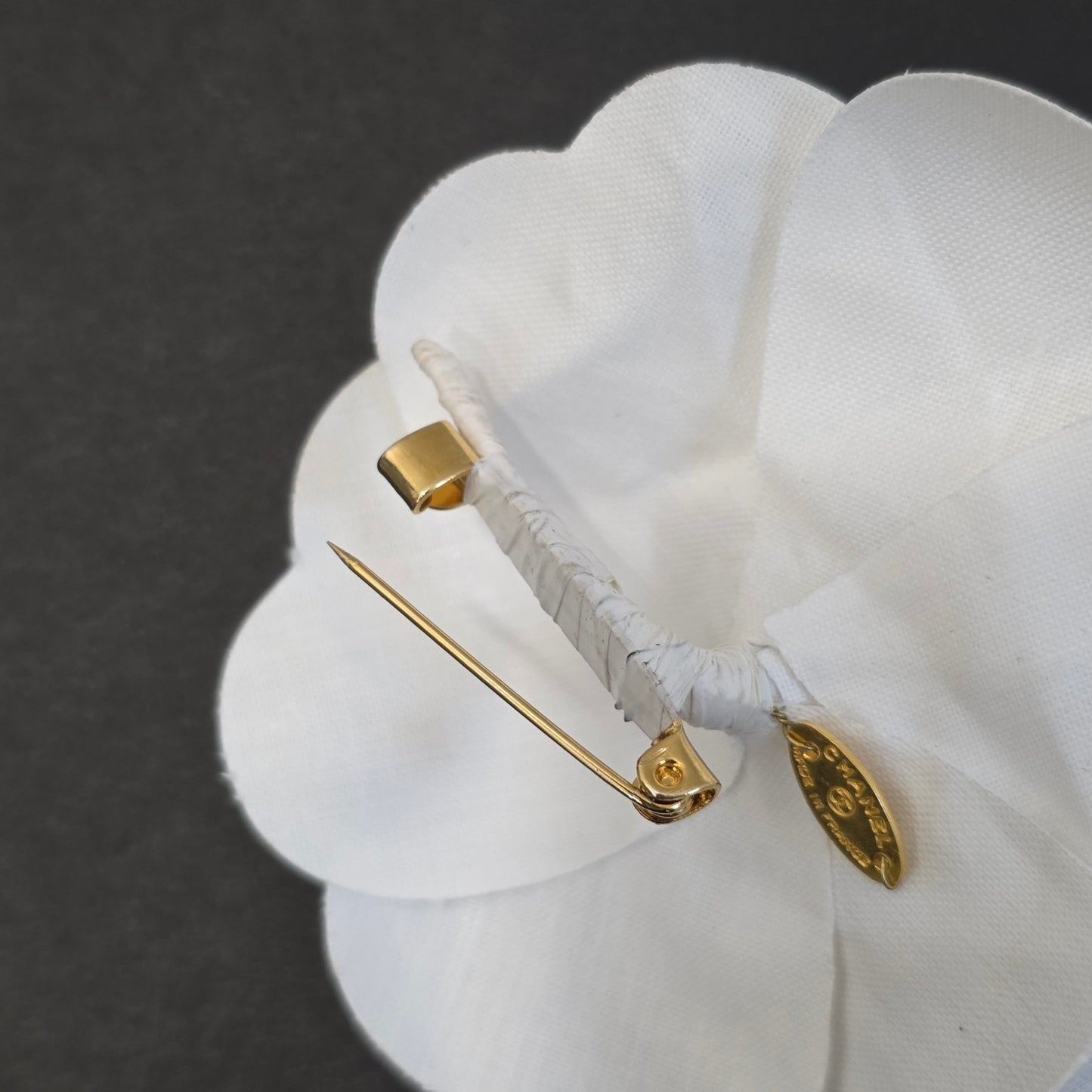 Chanel Camellia Fabric Brooch (Pre-Owned)