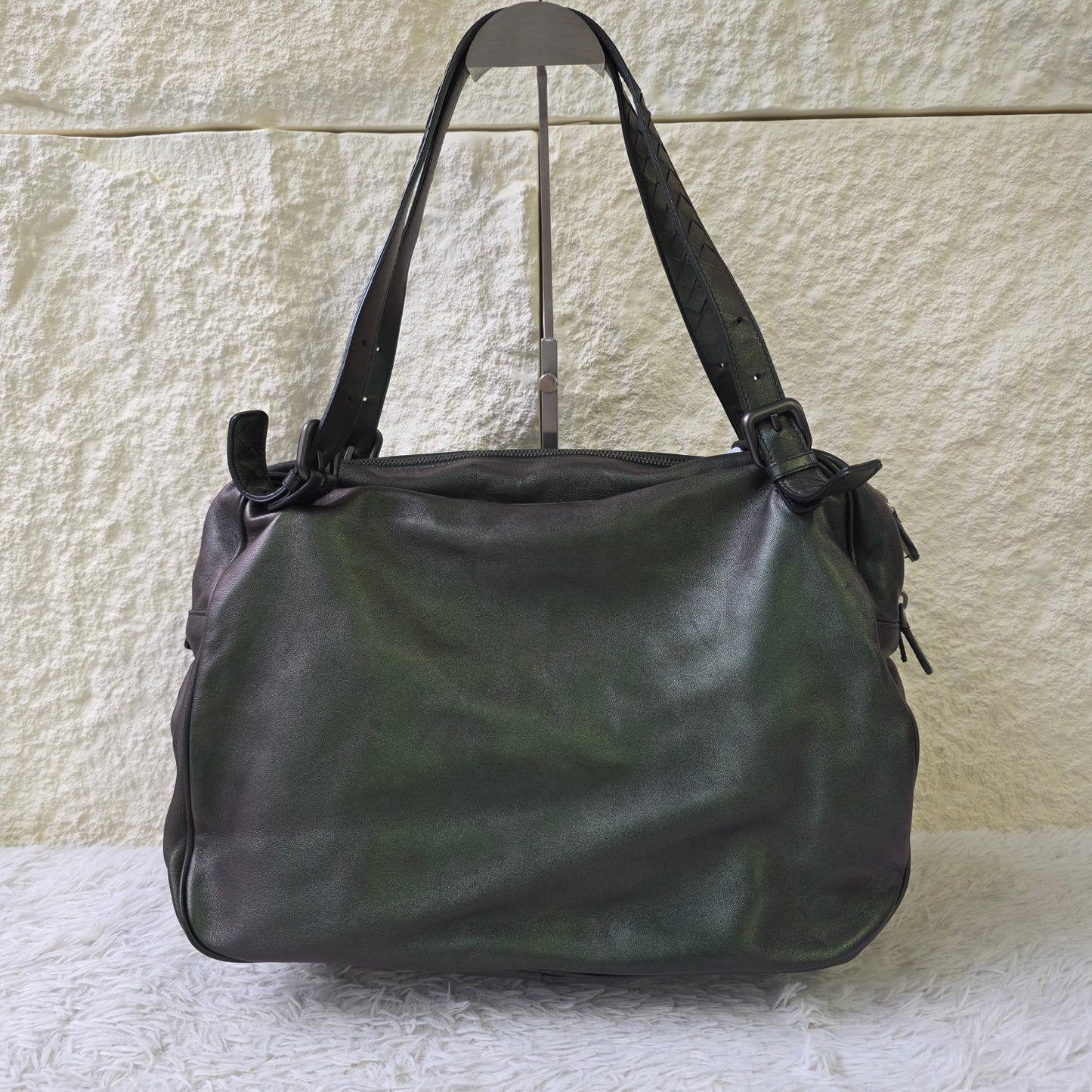 Bottega Veneta Intrecciato Multi Pocket Shoulder Bag (Pre-Owned)