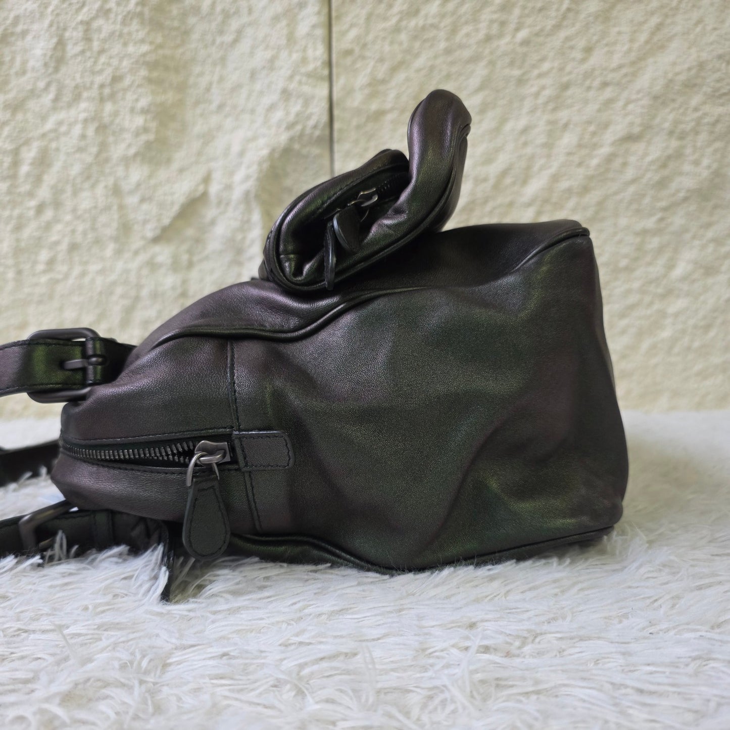 Bottega Veneta Intrecciato Multi Pocket Shoulder Bag (Pre-Owned)