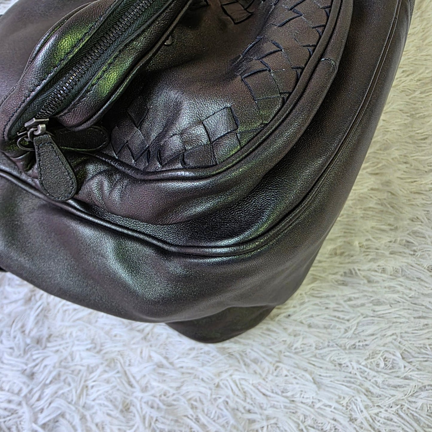 Bottega Veneta Intrecciato Multi Pocket Shoulder Bag (Pre-Owned)