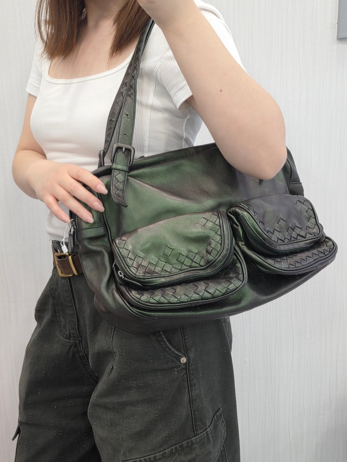 Bottega Veneta Intrecciato Multi Pocket Shoulder Bag (Pre-Owned)