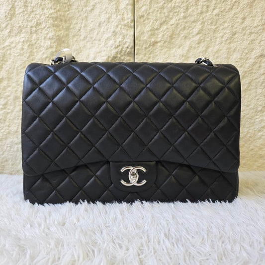 Chanel Maxi Classic Double Flap Chain Shoulder Bag (Pre-Owned)