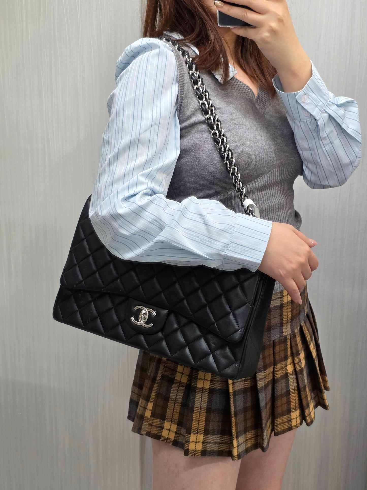 Chanel Maxi Classic Double Flap Chain Shoulder Bag (Pre-Owned)