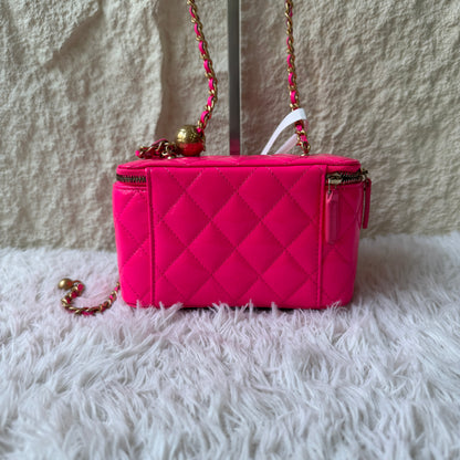 Chanel Quilted Patent Vanity Chain Bag (Pre-Owned)