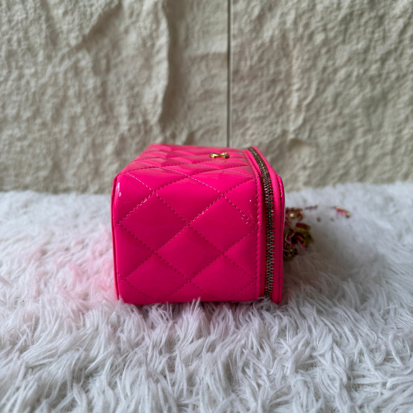 Chanel Quilted Patent Vanity Chain Bag (Pre-Owned)